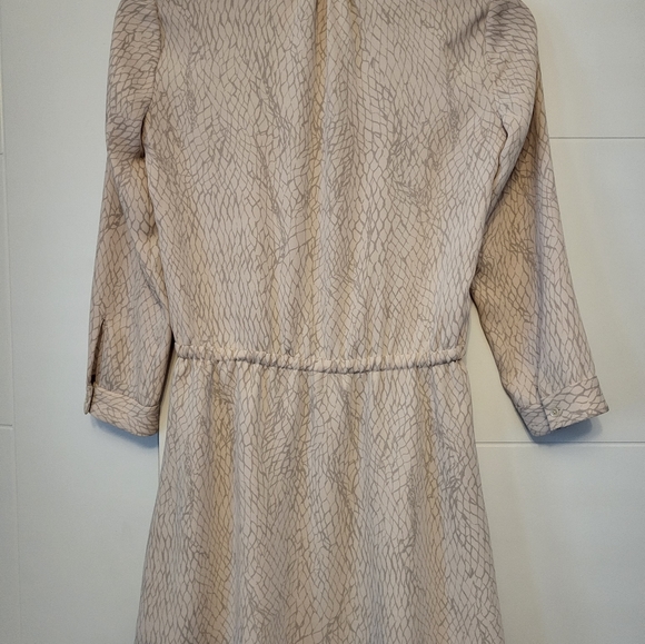 Aritzia Bennett Dress - Picture 5 of 5